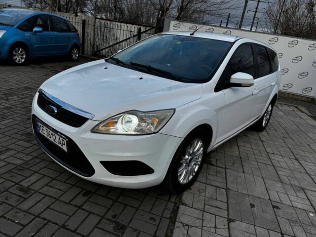 Белый Форд Фокус, объемом двигателя 2 л и пробегом 250 тыс. км за 5700 $, фото 14 на Automoto.ua