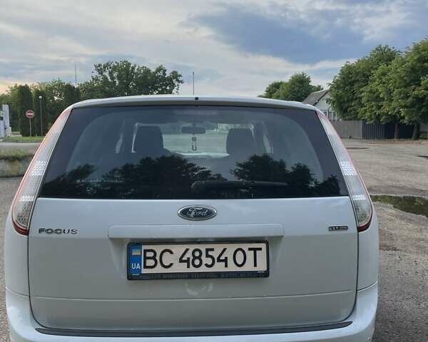 Белый Форд Фокус, объемом двигателя 1.6 л и пробегом 255 тыс. км за 4900 $, фото 7 на Automoto.ua