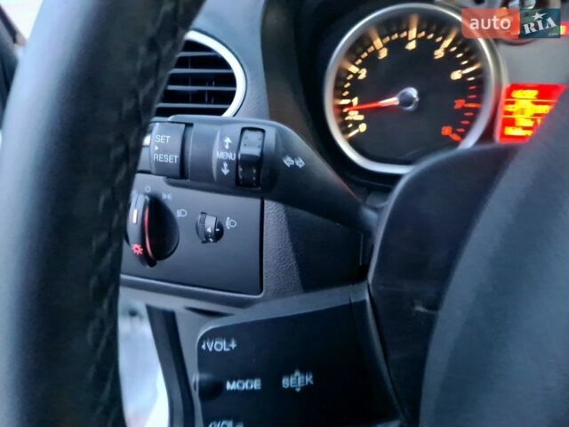 Белый Форд Фокус, объемом двигателя 1.6 л и пробегом 244 тыс. км за 5350 $, фото 36 на Automoto.ua