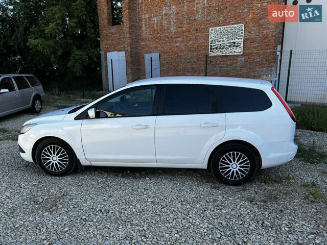 Білий Форд Фокус, об'ємом двигуна 1.8 л та пробігом 244 тис. км за 5450 $, фото 8 на Automoto.ua