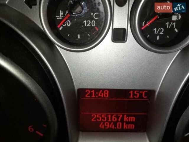 Белый Форд Фокус, объемом двигателя 1.6 л и пробегом 255 тыс. км за 4900 $, фото 25 на Automoto.ua