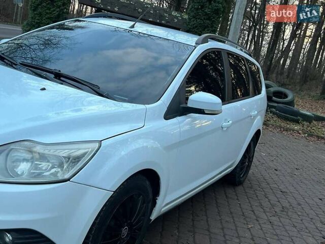 Білий Форд Фокус, об'ємом двигуна 1.6 л та пробігом 297 тис. км за 5299 $, фото 21 на Automoto.ua