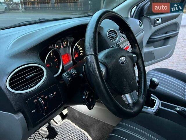 Білий Форд Фокус, об'ємом двигуна 1.6 л та пробігом 297 тис. км за 5299 $, фото 47 на Automoto.ua