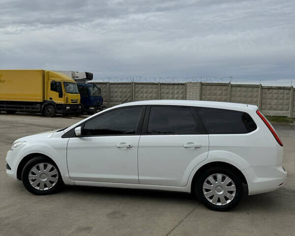 Форд Фокус 2009 в Одессе на Automoto.ua Белый Форд Фокус, объемом двигателя 1.6 л и пробегом 228 тыс. км за 6800 $, фото 7 на Automoto.ua