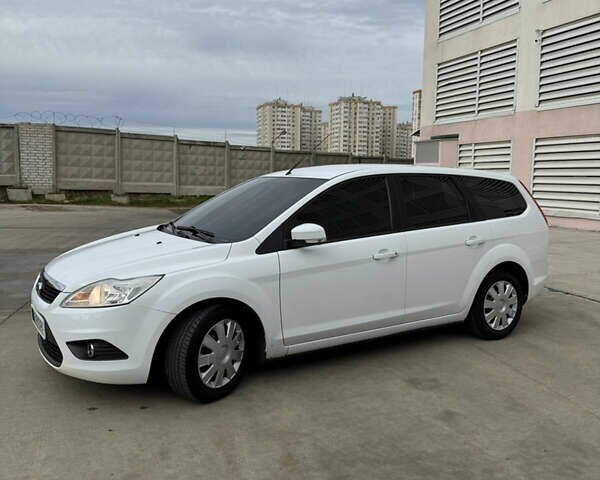 Форд Фокус 2009 в Одессе на Automoto.ua Белый Форд Фокус, объемом двигателя 1.6 л и пробегом 228 тыс. км за 6800 $, фото 8 на Automoto.ua