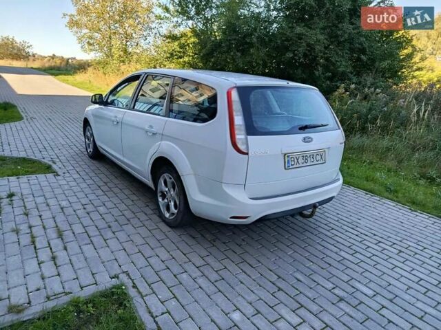 Білий Форд Фокус, об'ємом двигуна 1.6 л та пробігом 350 тис. км за 3950 $, фото 7 на Automoto.ua