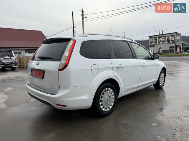 Белый Форд Фокус, объемом двигателя 1.8 л и пробегом 205 тыс. км за 5700 $, фото 9 на Automoto.ua