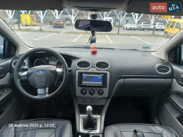 Форд Фокус 2009 в Хмельницком на Automoto.ua Белый Форд Фокус, объемом двигателя 1.6 л и пробегом 250 тыс. км за 5250 $, фото 12 на Automoto.ua