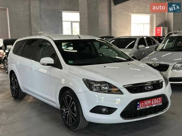Білий Форд Фокус, об'ємом двигуна 1.6 л та пробігом 198 тис. км за 6999 $, фото 9 на Automoto.ua