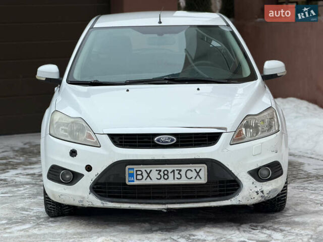 Білий Форд Фокус, об'ємом двигуна 1.6 л та пробігом 355 тис. км за 3650 $, фото 2 на Automoto.ua