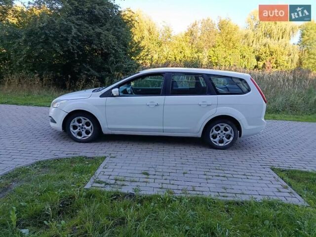 Білий Форд Фокус, об'ємом двигуна 1.6 л та пробігом 350 тис. км за 3950 $, фото 9 на Automoto.ua
