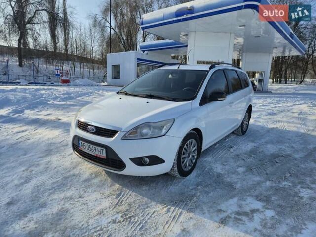 Белый Форд Фокус, объемом двигателя 1.6 л и пробегом 205 тыс. км за 5850 $, фото 1 на Automoto.ua
