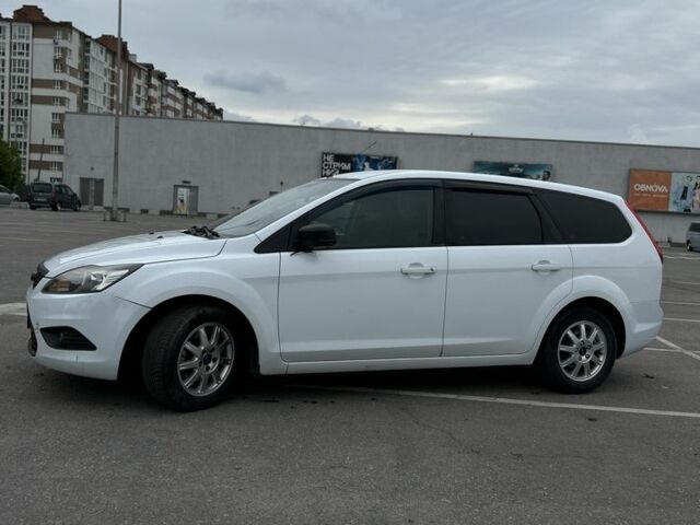 Форд Фокус 2009 у Івано-Франківську на Automoto.ua Білий Форд Фокус, об'ємом двигуна 1.6 л та пробігом 220 тис. км за 4200 $, фото 3 на Automoto.ua