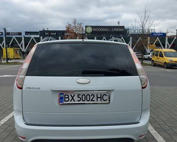 Форд Фокус 2009 в Хмельницком на Automoto.ua Белый Форд Фокус, объемом двигателя 1.6 л и пробегом 250 тыс. км за 5250 $, фото 9 на Automoto.ua