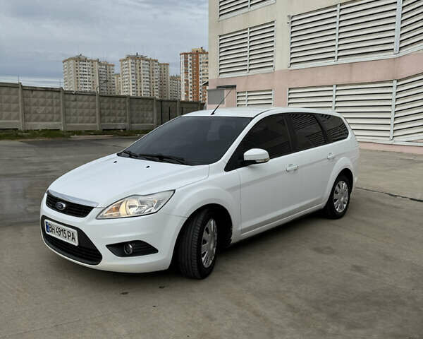 Форд Фокус 2009 в Одессе на Automoto.ua Белый Форд Фокус, объемом двигателя 1.6 л и пробегом 228 тыс. км за 6800 $, фото 9 на Automoto.ua