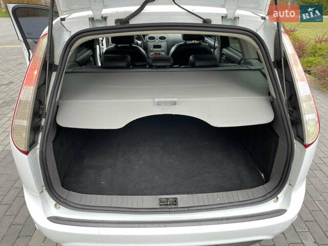 Белый Форд Фокус, объемом двигателя 1.6 л и пробегом 257 тыс. км за 5999 $, фото 30 на Automoto.ua