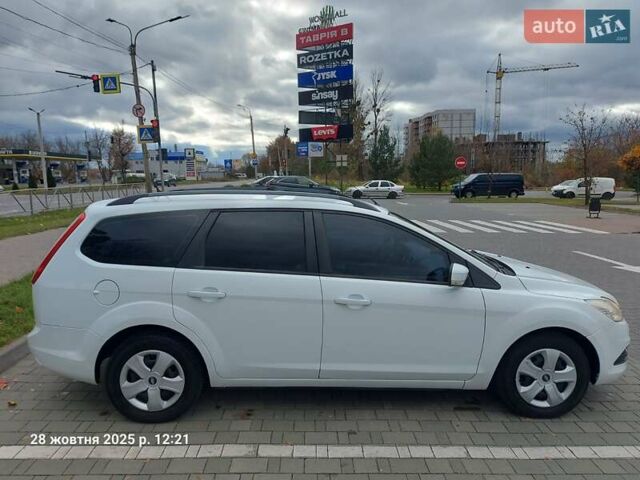 Форд Фокус 2009 в Хмельницком на Automoto.ua Белый Форд Фокус, объемом двигателя 1.6 л и пробегом 250 тыс. км за 5250 $, фото 7 на Automoto.ua
