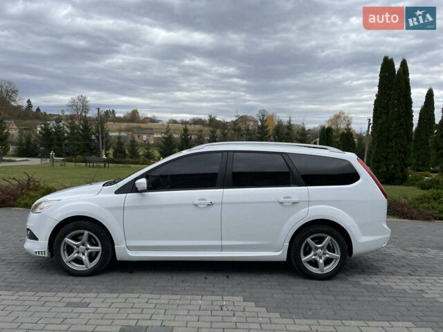 Белый Форд Фокус, объемом двигателя 1.6 л и пробегом 257 тыс. км за 5999 $, фото 21 на Automoto.ua