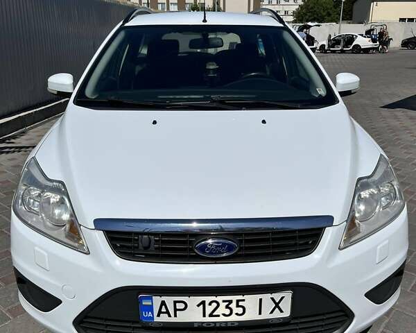 Білий Форд Фокус, об'ємом двигуна 1.8 л та пробігом 227 тис. км за 6000 $, фото 8 на Automoto.ua