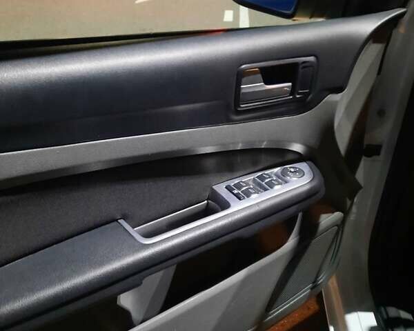 Белый Форд Фокус, объемом двигателя 1.6 л и пробегом 286 тыс. км за 5300 $, фото 4 на Automoto.ua