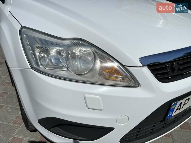Білий Форд Фокус, об'ємом двигуна 1.8 л та пробігом 233 тис. км за 5750 $, фото 13 на Automoto.ua