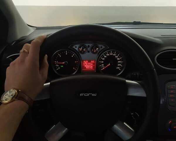 Білий Форд Фокус, об'ємом двигуна 1.75 л та пробігом 310 тис. км за 5555 $, фото 13 на Automoto.ua