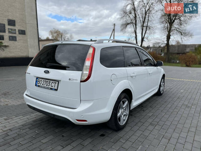 Белый Форд Фокус, объемом двигателя 1.6 л и пробегом 257 тыс. км за 5999 $, фото 14 на Automoto.ua