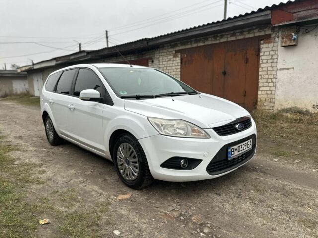 Белый Форд Фокус, объемом двигателя 1.6 л и пробегом 211 тыс. км за 5600 $, фото 1 на Automoto.ua