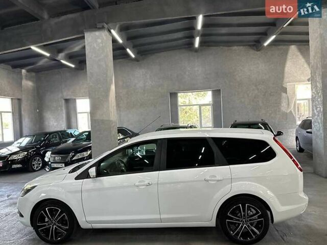 Білий Форд Фокус, об'ємом двигуна 1.6 л та пробігом 198 тис. км за 6999 $, фото 3 на Automoto.ua