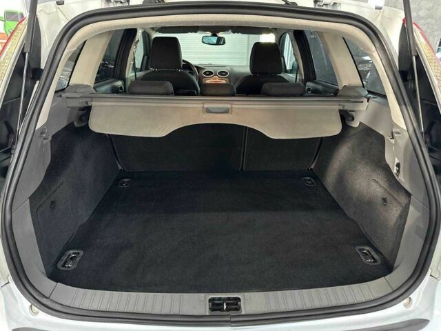 Белый Форд Фокус, объемом двигателя 1.6 л и пробегом 198 тыс. км за 6999 $, фото 20 на Automoto.ua