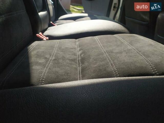 Білий Форд Фокус, об'ємом двигуна 1.75 л та пробігом 310 тис. км за 5555 $, фото 12 на Automoto.ua