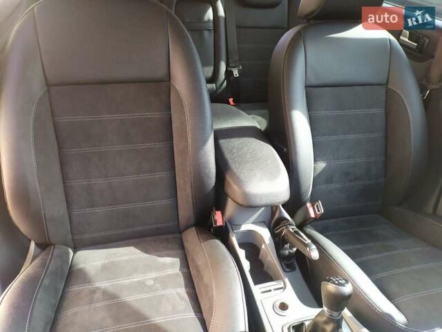 Білий Форд Фокус, об'ємом двигуна 1.75 л та пробігом 310 тис. км за 5555 $, фото 17 на Automoto.ua