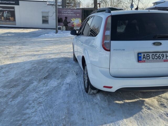 Белый Форд Фокус, объемом двигателя 1.6 л и пробегом 205 тыс. км за 5850 $, фото 4 на Automoto.ua