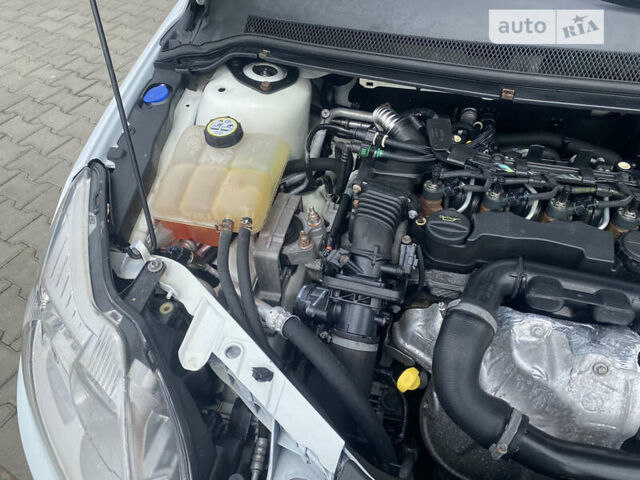 Білий Форд Фокус, об'ємом двигуна 1.6 л та пробігом 253 тис. км за 5699 $, фото 48 на Automoto.ua