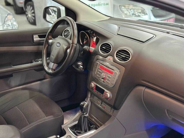 Белый Форд Фокус, объемом двигателя 1.6 л и пробегом 198 тыс. км за 6999 $, фото 17 на Automoto.ua