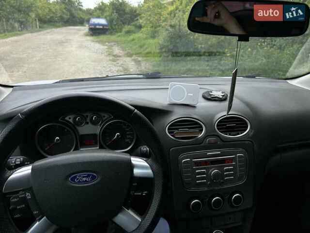 Форд Фокус 2009 у Івано-Франківську на Automoto.ua Білий Форд Фокус, об'ємом двигуна 1.6 л та пробігом 241 тис. км за 5100 $, фото 8 на Automoto.ua