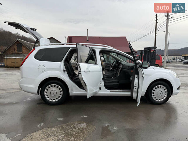 Белый Форд Фокус, объемом двигателя 1.8 л и пробегом 205 тыс. км за 5700 $, фото 24 на Automoto.ua