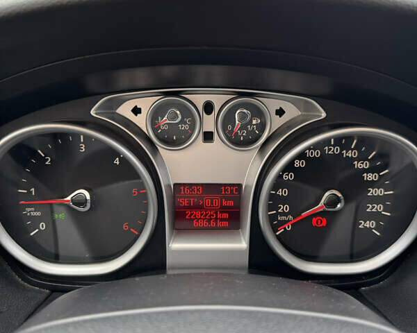 Форд Фокус 2009 в Одессе на Automoto.ua Белый Форд Фокус, объемом двигателя 1.6 л и пробегом 228 тыс. км за 6800 $, фото 30 на Automoto.ua