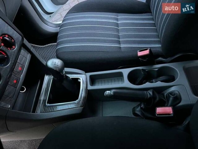 Білий Форд Фокус, об'ємом двигуна 1.6 л та пробігом 297 тис. км за 5299 $, фото 51 на Automoto.ua