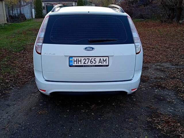 Білий Форд Фокус, об'ємом двигуна 1.8 л та пробігом 208 тис. км за 5550 $, фото 4 на Automoto.ua