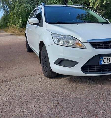 Белый Форд Фокус, объемом двигателя 0 л и пробегом 251 тыс. км за 5900 $, фото 1 на Automoto.ua