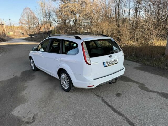 Белый Форд Фокус, объемом двигателя 1.6 л и пробегом 270 тыс. км за 5500 $, фото 3 на Automoto.ua