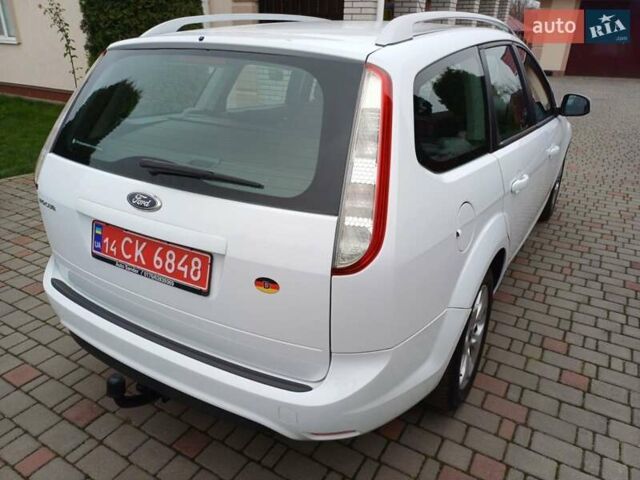 Белый Форд Фокус, объемом двигателя 1.6 л и пробегом 180 тыс. км за 6300 $, фото 11 на Automoto.ua