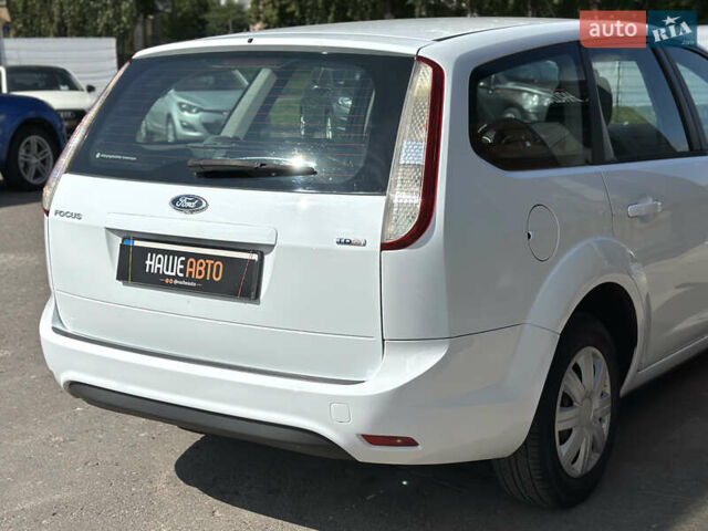 Білий Форд Фокус, об'ємом двигуна 1.56 л та пробігом 311 тис. км за 4700 $, фото 22 на Automoto.ua