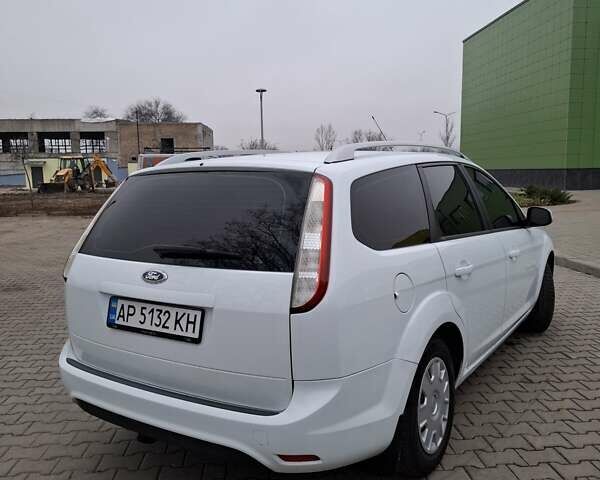 Белый Форд Фокус, объемом двигателя 1.6 л и пробегом 290 тыс. км за 6700 $, фото 7 на Automoto.ua