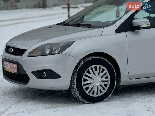 Белый Форд Фокус, объемом двигателя 1.6 л и пробегом 208 тыс. км за 6200 $, фото 3 на Automoto.ua