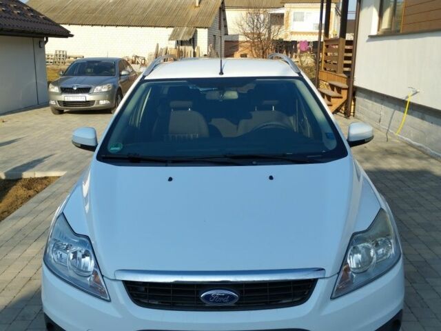 Белый Форд Фокус, объемом двигателя 0 л и пробегом 221 тыс. км за 6400 $, фото 1 на Automoto.ua