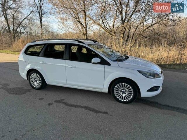 Белый Форд Фокус, объемом двигателя 1.6 л и пробегом 280 тыс. км за 5499 $, фото 11 на Automoto.ua
