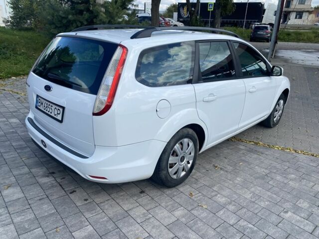 Білий Форд Фокус, об'ємом двигуна 1.6 л та пробігом 249 тис. км за 5500 $, фото 4 на Automoto.ua