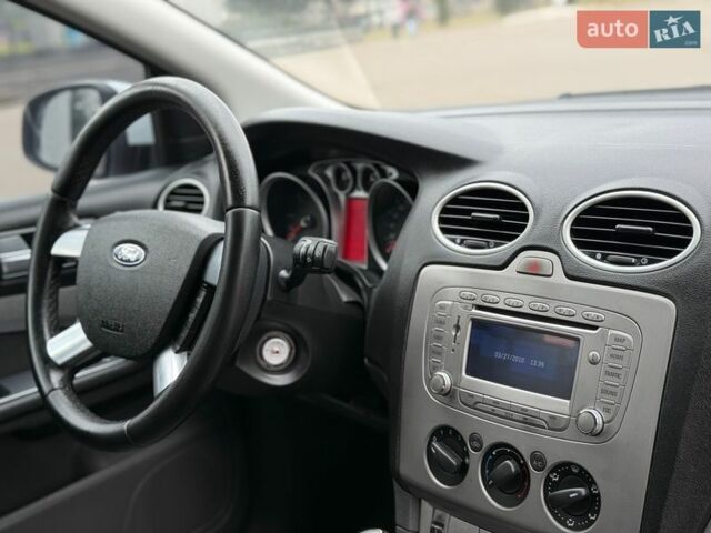 Білий Форд Фокус, об'ємом двигуна 2 л та пробігом 280 тис. км за 5200 $, фото 33 на Automoto.ua
